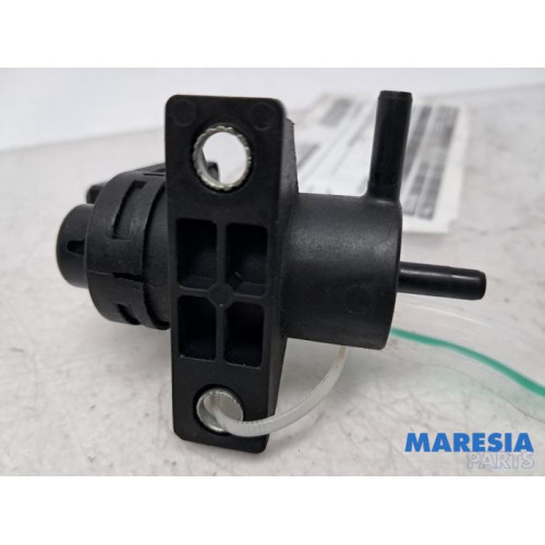 Renault - Trafic - Turbodruckregler