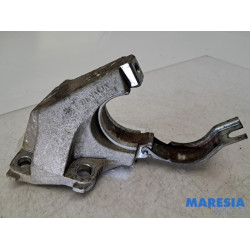 Renault - Trafic - Support (miscellaneous)