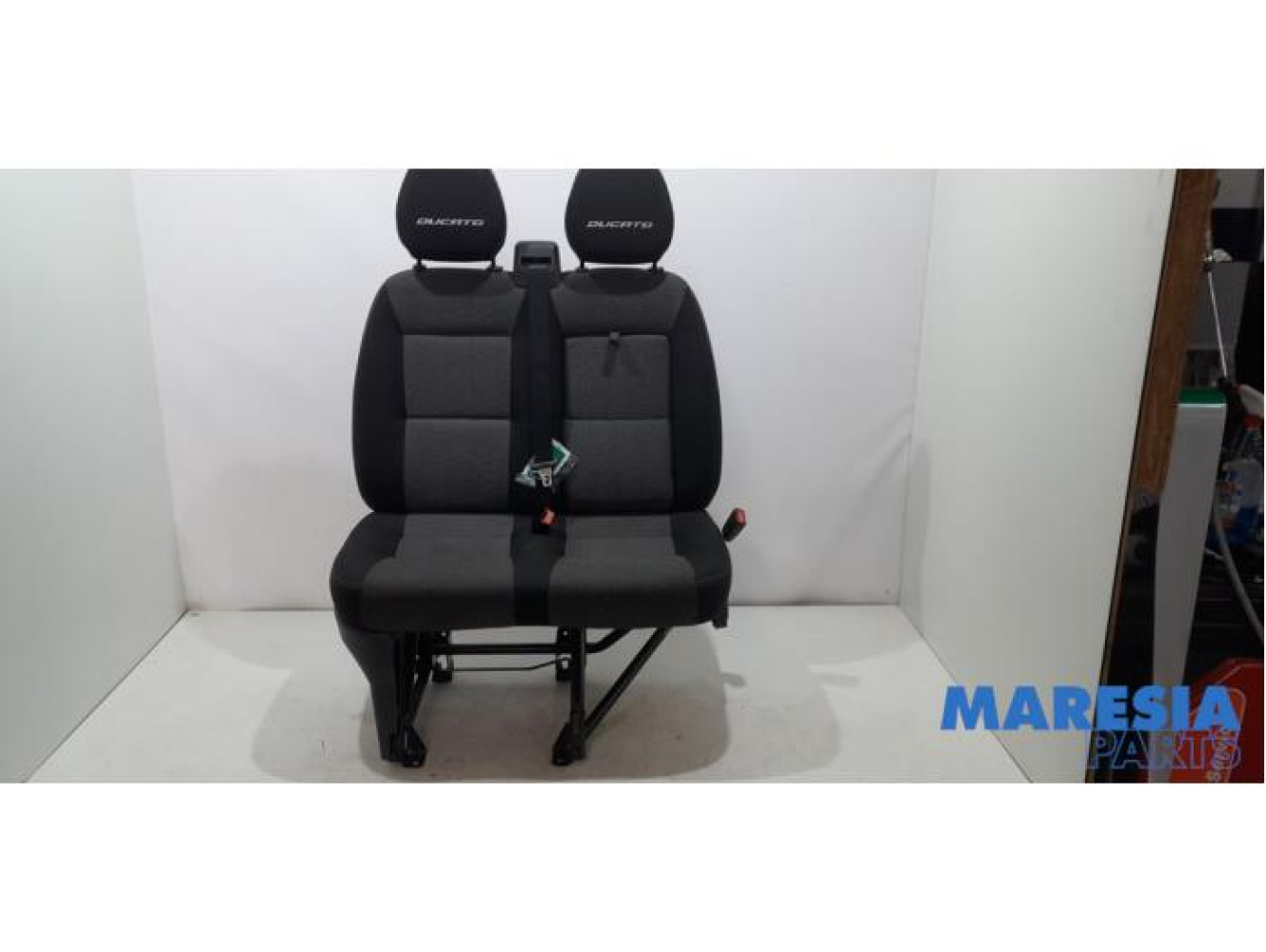Fiat - Ducato - Banquette avant droit