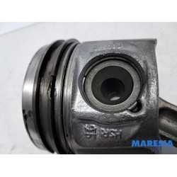 Opel - Vivaro - Connecting rod