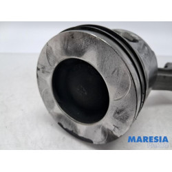 Opel - Vivaro - Connecting rod