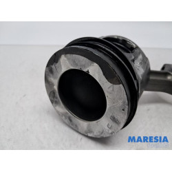 Opel - Vivaro - Connecting rod