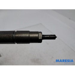 Opel - Vivaro - Injecteur (diesel)
