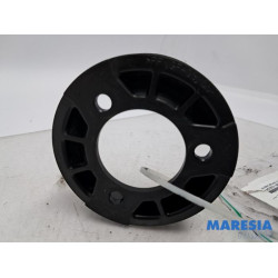Opel - Vivaro - Waterpomp poelie
