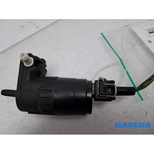 Fiat - 500 - Scheibensprüherpumpe vorne