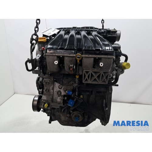 Renault - Grand Scenic - Engine