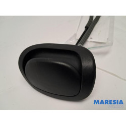 Fiat - 500 - Backrest release handle