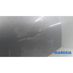 Renault - Grand Scenic - Tailgate