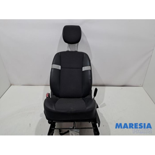 Renault - Grand Scenic - Stoel links