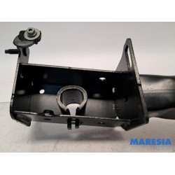 Renault - Megane - Vorderteilstütze