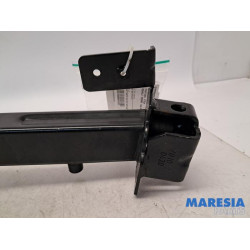 Renault - Megane - Vorderteilstütze