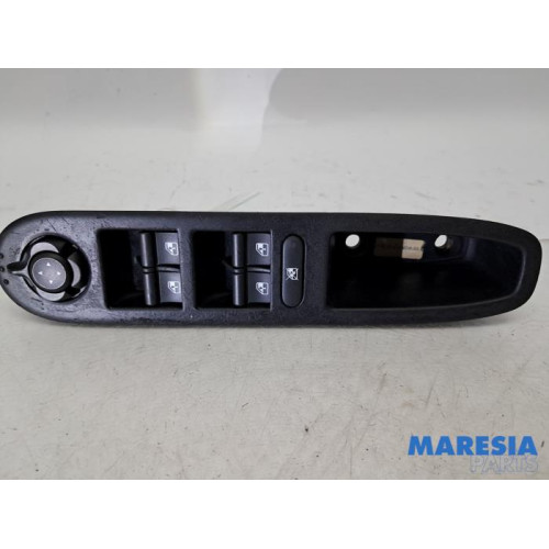 Alfa Romeo - 159 - Multi-functional window switch
