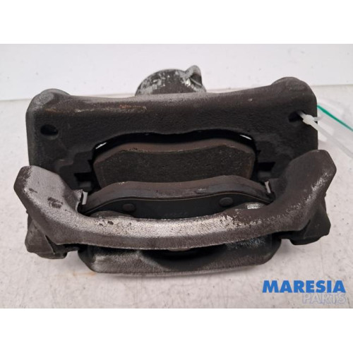 Renault - Megane - Remklauw (Tang) links-voor
