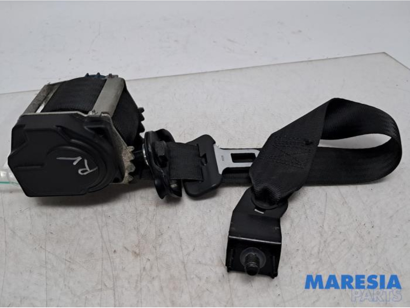 Alfa Romeo - 159 - Front seatbelt, left