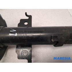 Renault - Megane - Front shock absorber rod, left