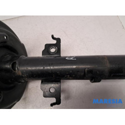 Renault - Megane - Barre amortisseur avant droit