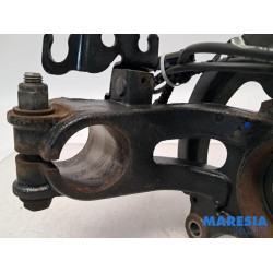 Renault - Megane - Knuckle, front right