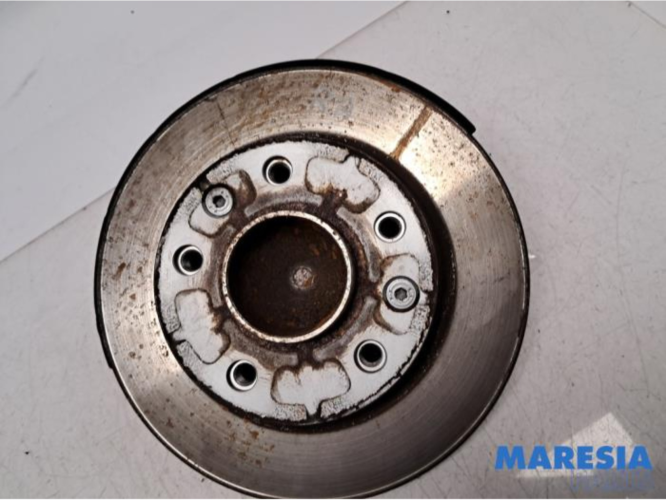 Renault - Megane - Knuckle, rear right