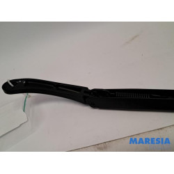 Renault - Megane - Front wiper arm