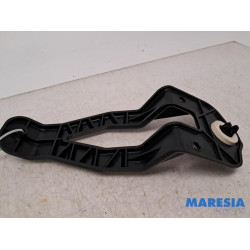 Renault - Megane - Bumpersteun rechts-achter