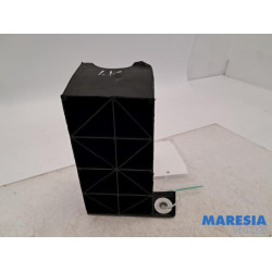 Renault - Megane - Front bumper bracket, left