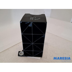 Renault - Megane - Bumpersteun rechts-voor