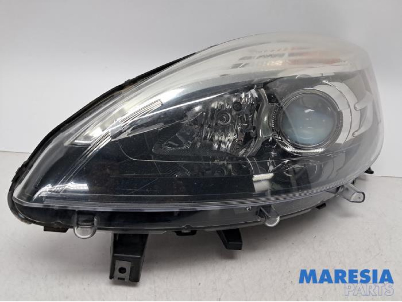 Renault - Grand Scenic - Headlight, left