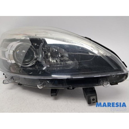 Renault - Grand Scenic - Headlight, right