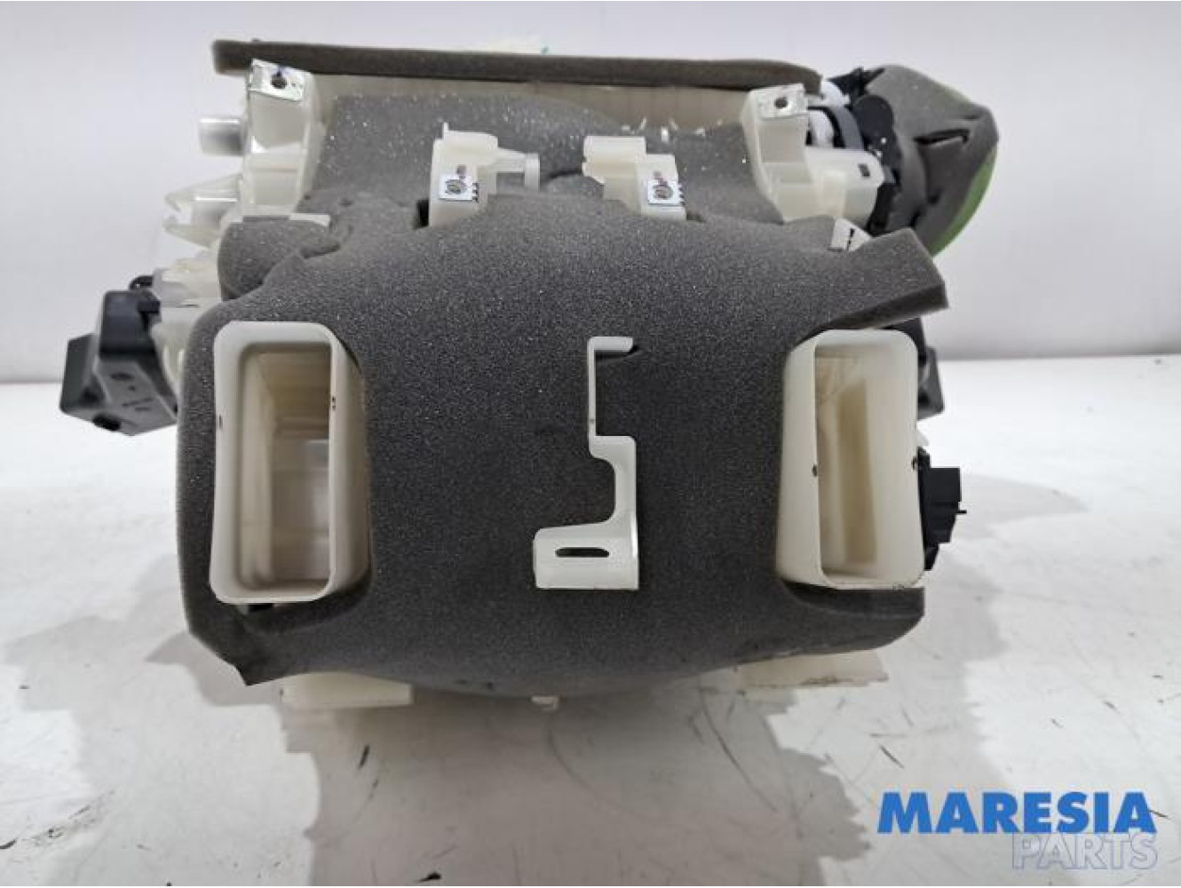 Peugeot - 208 - Heater housing
