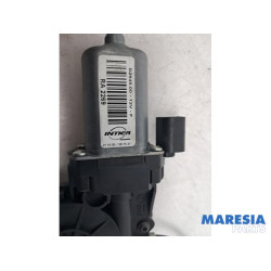 Alfa Romeo - 159 - Rear door window mechanism 4-door, right