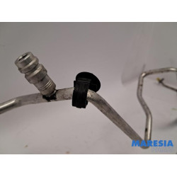 Opel - Movano - Tuyau clim