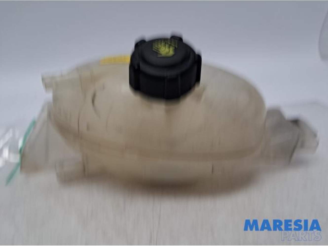 Opel - Movano - Expansion vessel