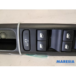 Peugeot - 3008 - Multi-functional window switch