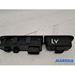 Peugeot - 3008 - Multi-functional window switch