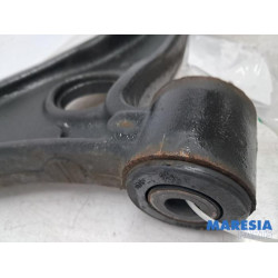 Opel - Movano - Draagarm onder rechts-voor