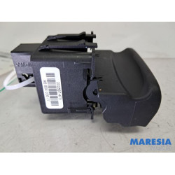 Peugeot - 3008 - Handrem schakelaar