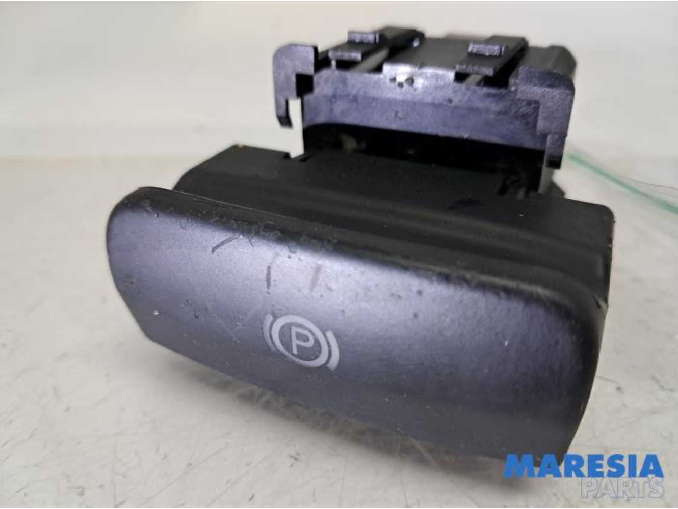 Peugeot - 3008 - Handrem schakelaar