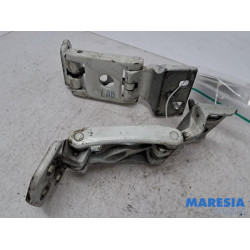 Opel - Movano - Rear door hinge, left