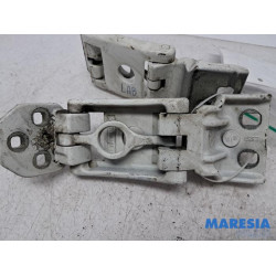 Opel - Movano - Rear door hinge, left