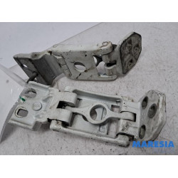 Opel - Movano - Rear door hinge, left