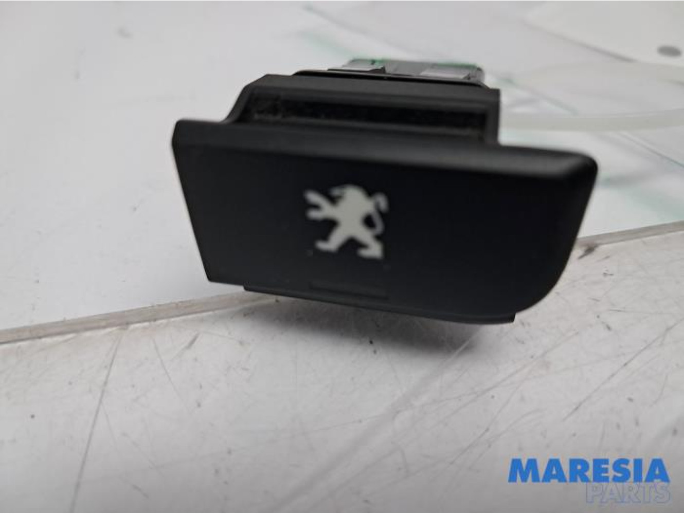 Peugeot - 3008 - Switch