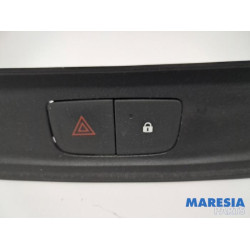 Opel - Vivaro - Dashboard vent