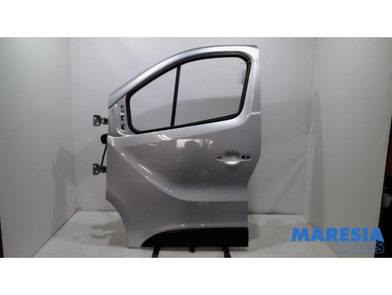 Renault - Trafic - Portier 2Deurs links