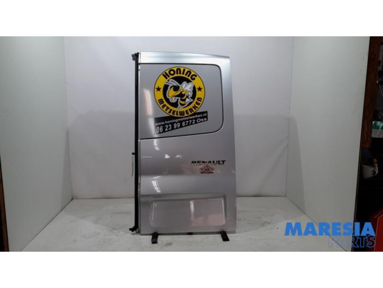 Renault - Trafic - Minibus/van rear door