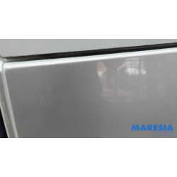 Renault - Trafic - Minibus/van rear door