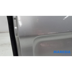 Renault - Trafic - Minibus/van rear door