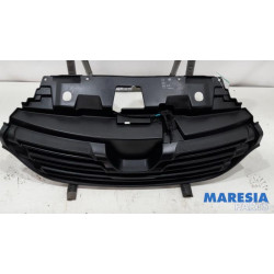 Renault - Trafic - Calandre