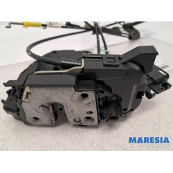 Opel - Vivaro - Schiebetür Schließmechanik rechts