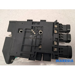 Opel - Vivaro - Voltage regulator