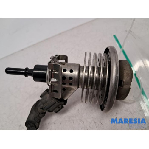 Opel - Vivaro - Adblue injector